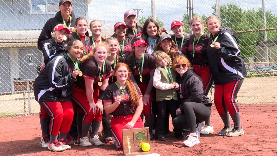 LaBrae rallies from 5-run deficit to win District Title