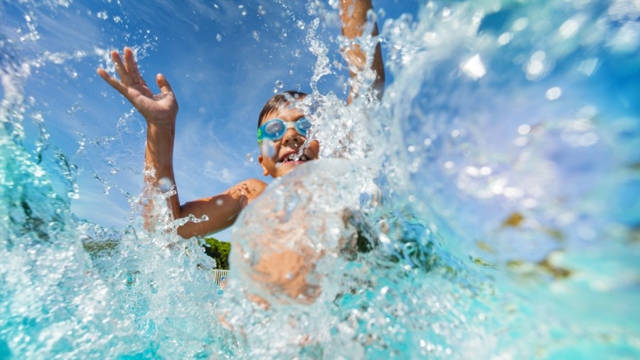 Avoid distractions to stay safe near water this summer