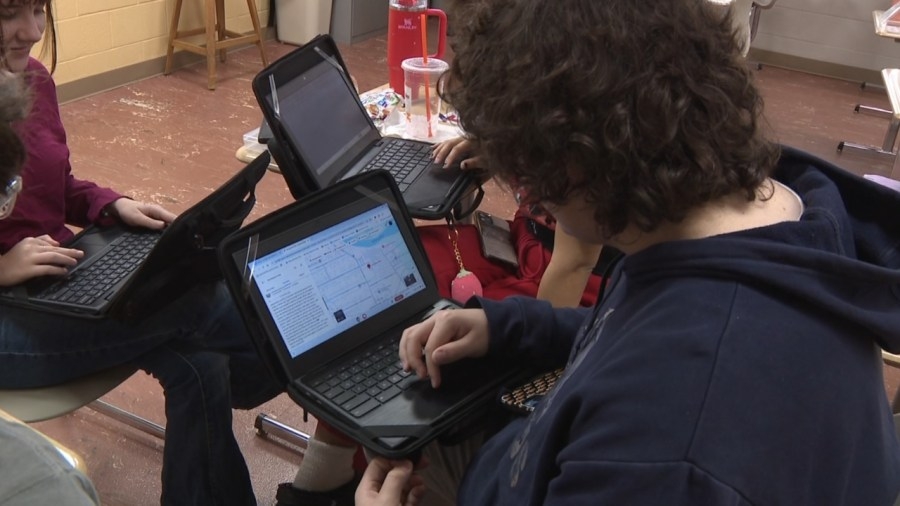 Local high schoolers address community issues with social media campaigns