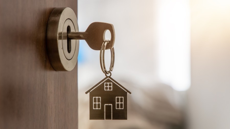 Tips to follow and red flags to avoid for first-time homebuyers