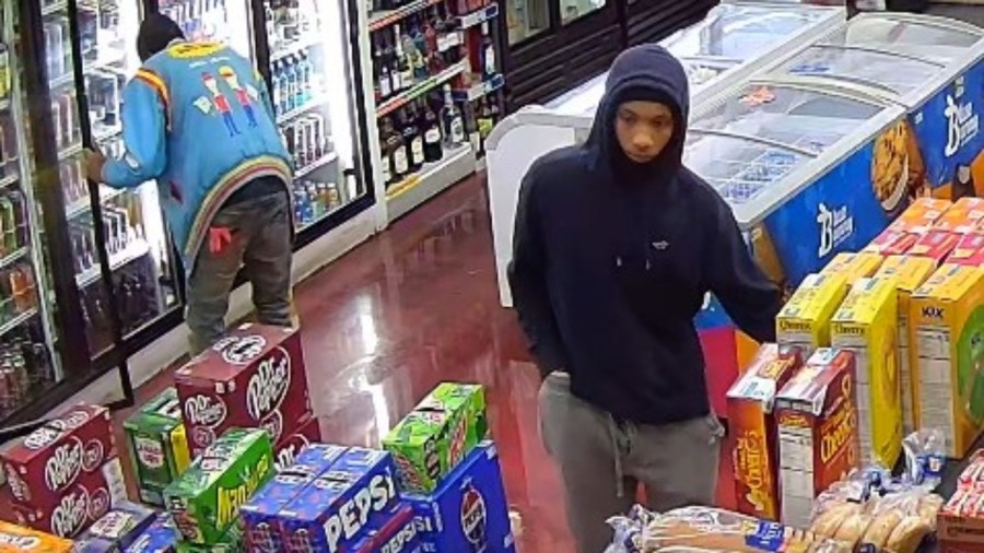 Police looking for Youngstown double shooting suspects