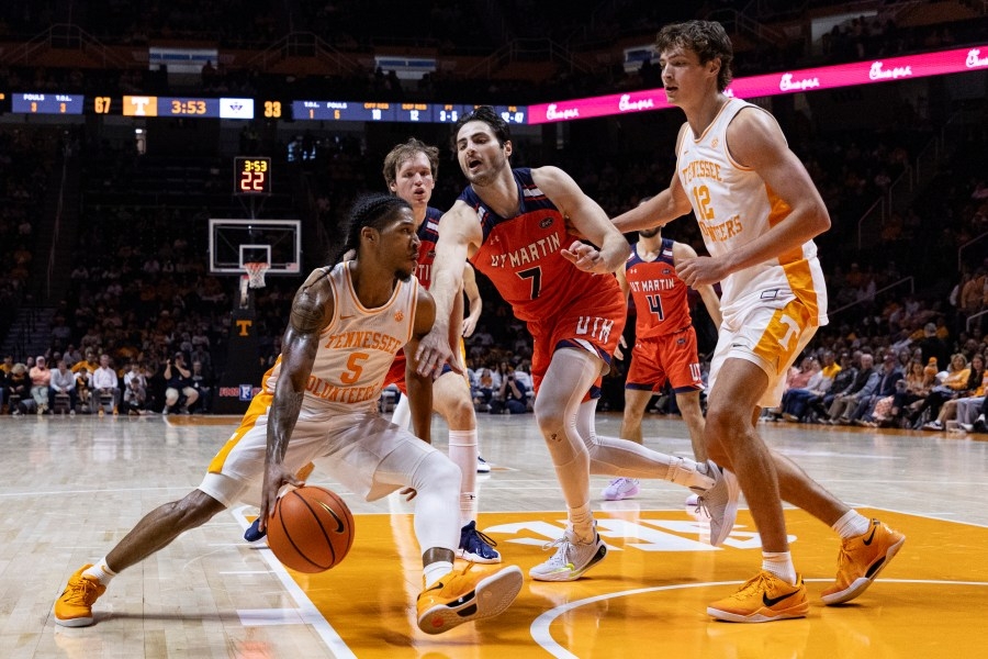Versatile 6-foot-7 forward joins YSU men's basketball program