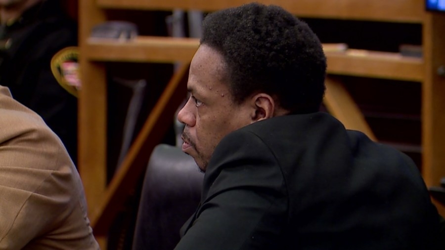 Jurors hear closing arguments in East Side murder case