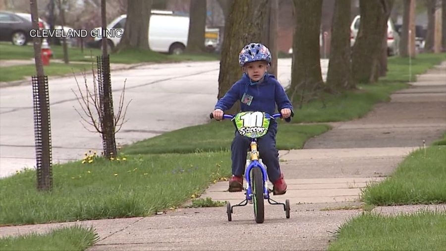 Kids get free bike helmets through program in Struthers