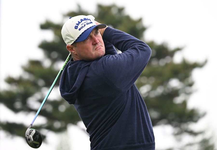 Warren JFK grad contending for lead at LIV Golf Korea