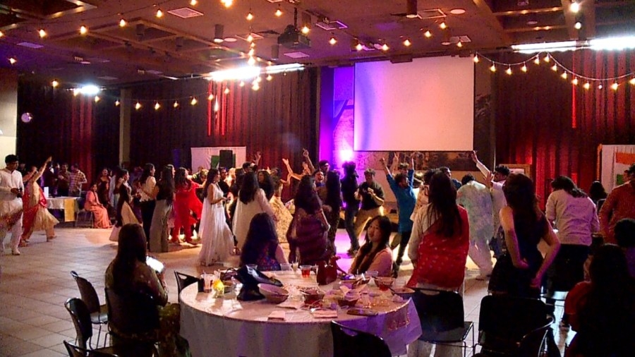 YSU's Pakistani Indian Student Association throws Bollywood Bash