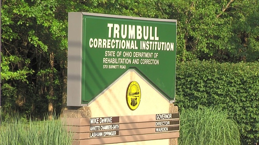 2 officers assaulted by inmate at Trumbull County facility: Report