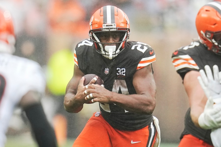 Report: Former Browns star running back to visit new team