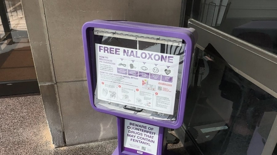 Local health district now offering free naloxone box