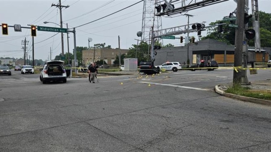 One dead after two-car crash in Youngstown, intersection blocked off