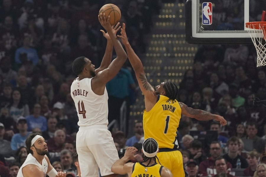 3 Cavaliers injured, playing status for game 2 unclear