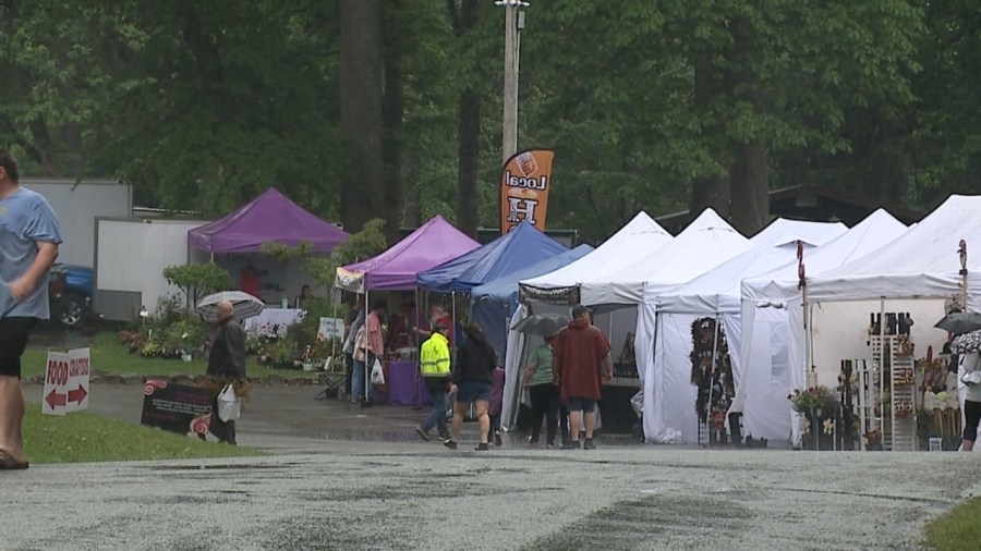 Community gathers for 34th Strawberry Days Festival in Grove City