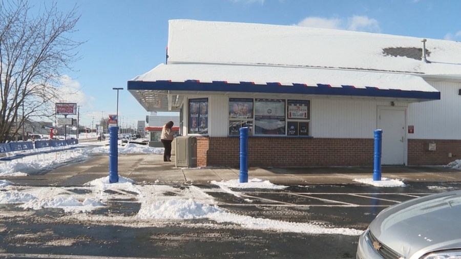 Cold isn't stopping ice cream fans