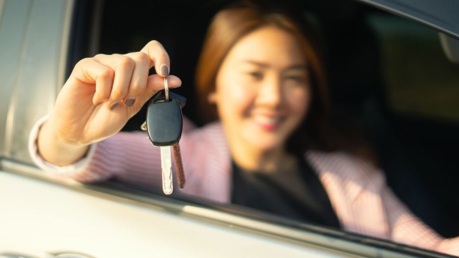 DeWine launches campaign to help parents with teen driving