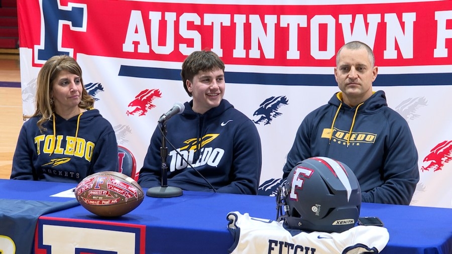 Fitch All-State kicker signs with Division I program