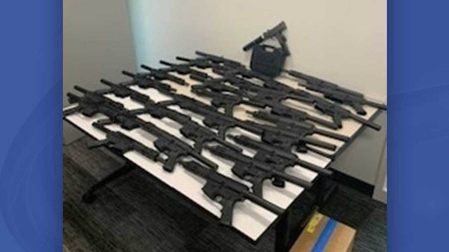 2 in Cleveland accused of trying to send guns to cartel