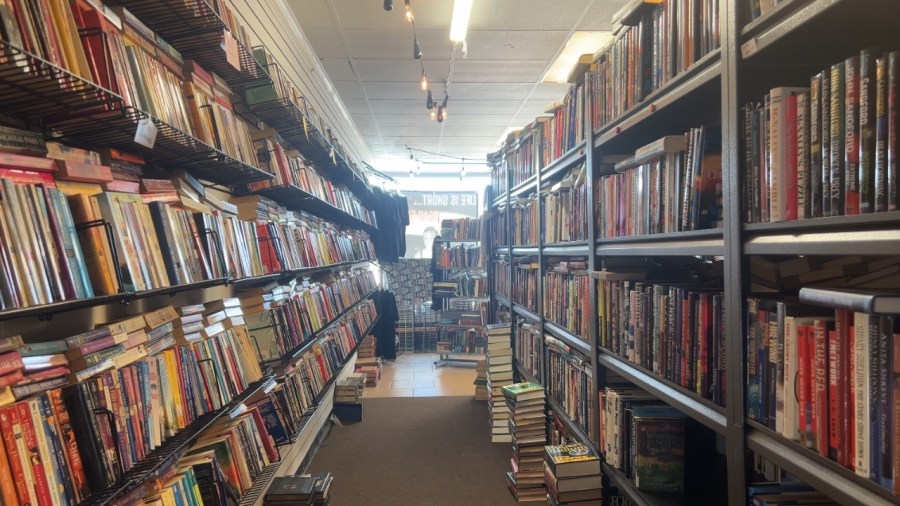 Shopping indie: How those at local bookstores say it helps the community