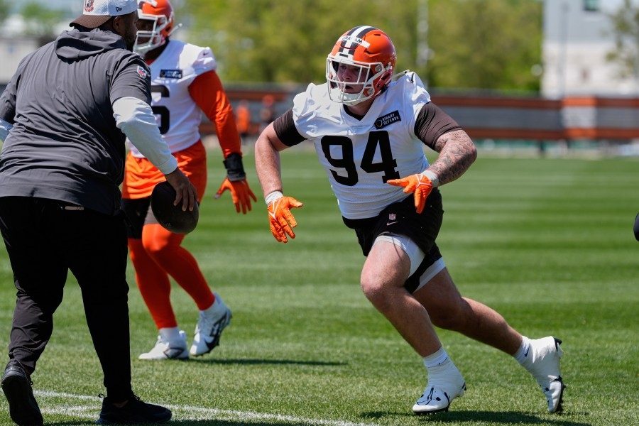 Report: Browns sign first round draft pick