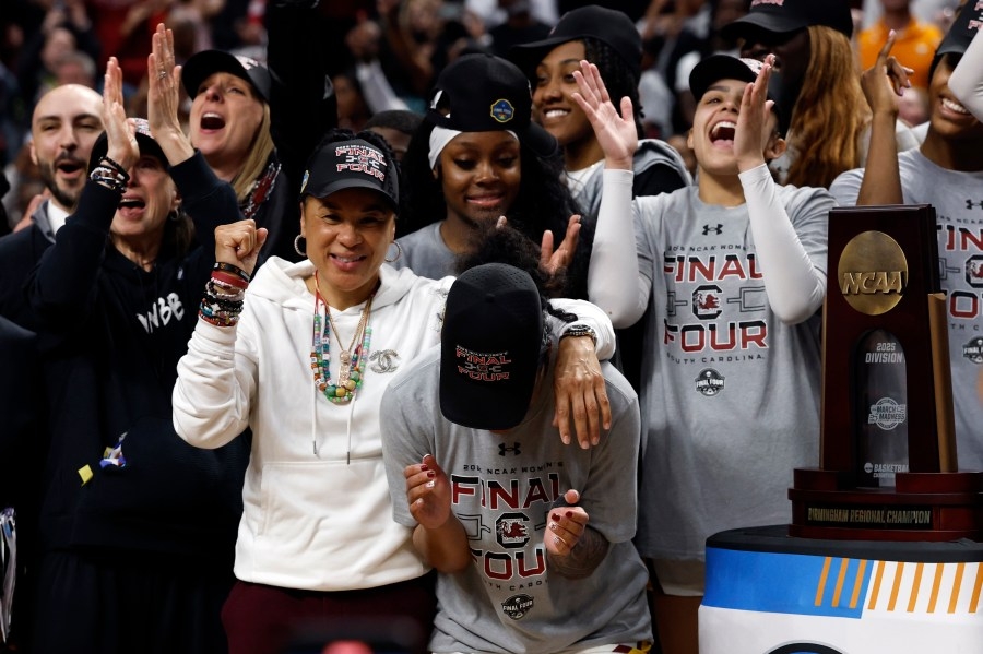 Top seeds South Carolina, UCLA women reach Final Four