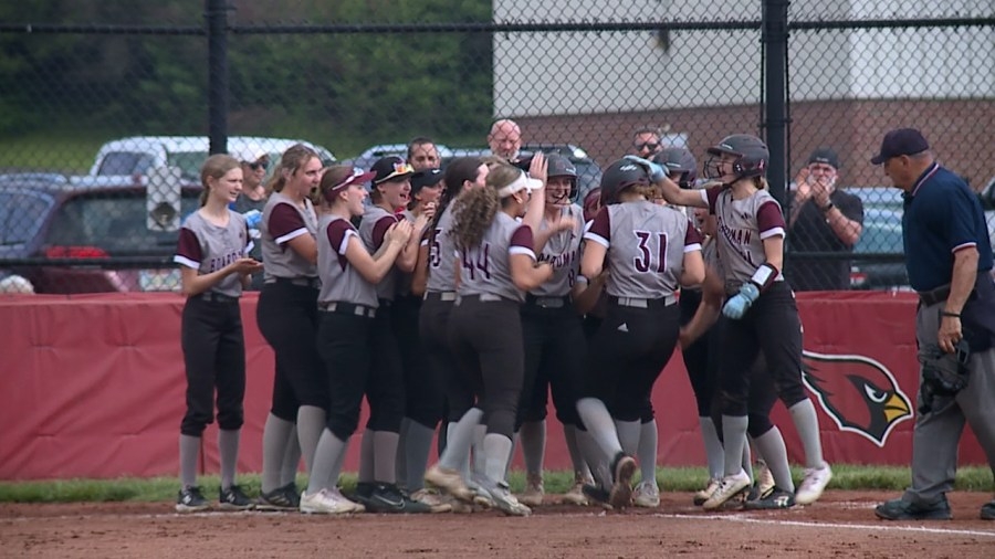 Boardman clinches share of conference title in dominating fashion