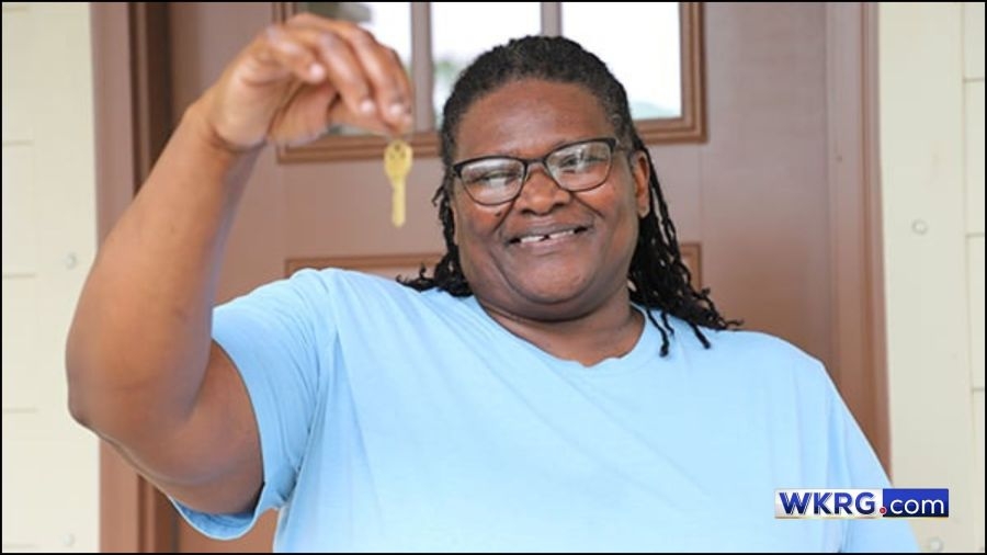 Escambia County, Florida, resident gets new home through assistance program — how it works