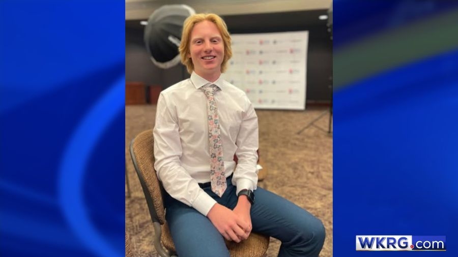 Destin Middle School student named champion of Florida's 2025 National Civics Bee