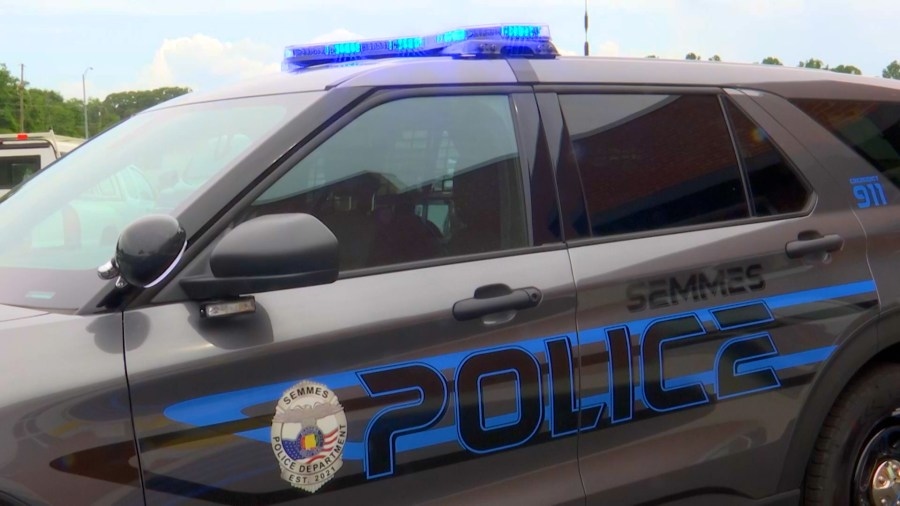 Semmes Police Officer taken to hospital following Saturday night crash