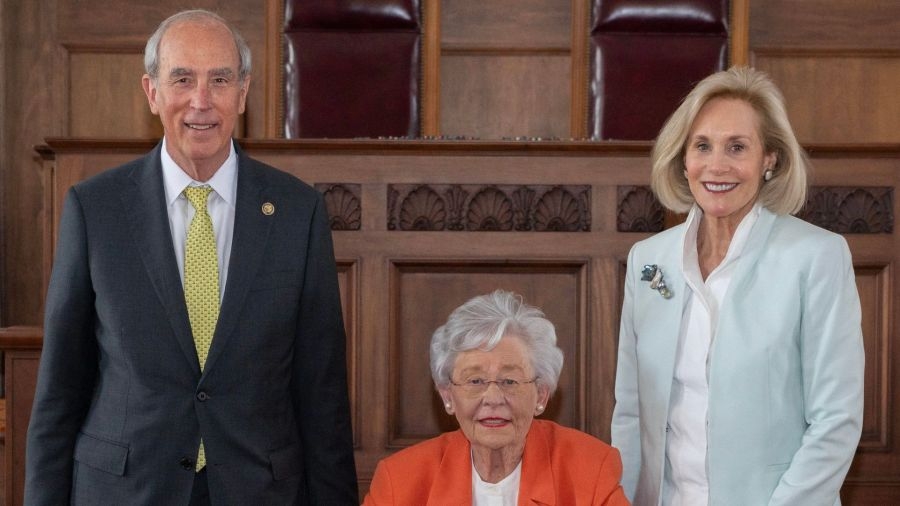 Gov. Kay Ivey, Alabama Legislature honor Mayor Sandy Stimpson for Mobile's progress