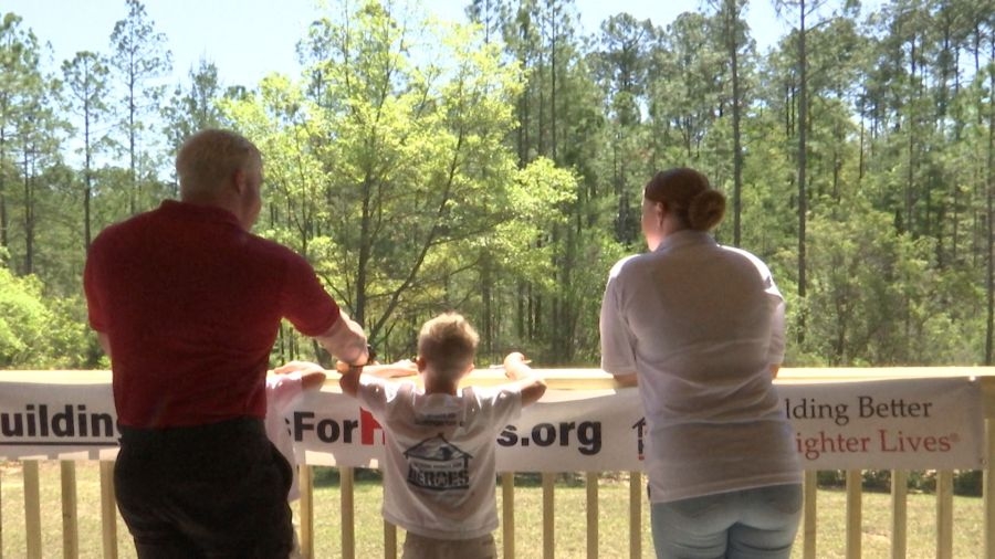 Veteran receives keys to new, free home in Crestview