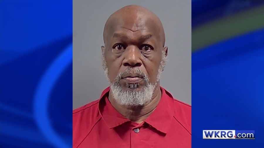 Pensacola man charged with child cruelty, false imprisonment