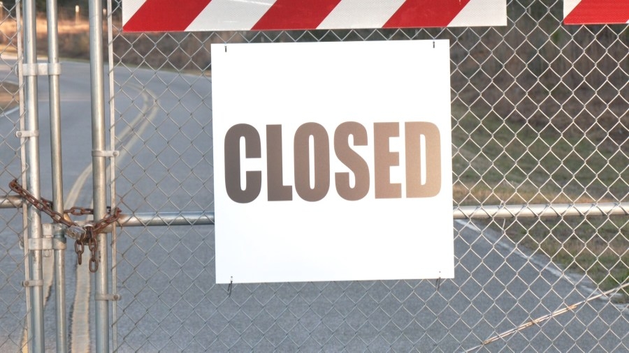Mobile lake closure prompts state legislative action