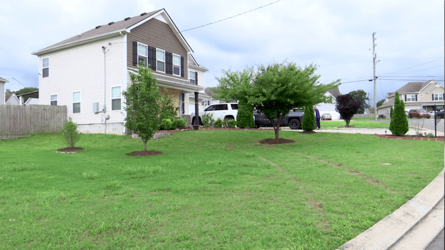 ‘Something that you don't expect to happen': DUI suspect crashes into La Vergne home
