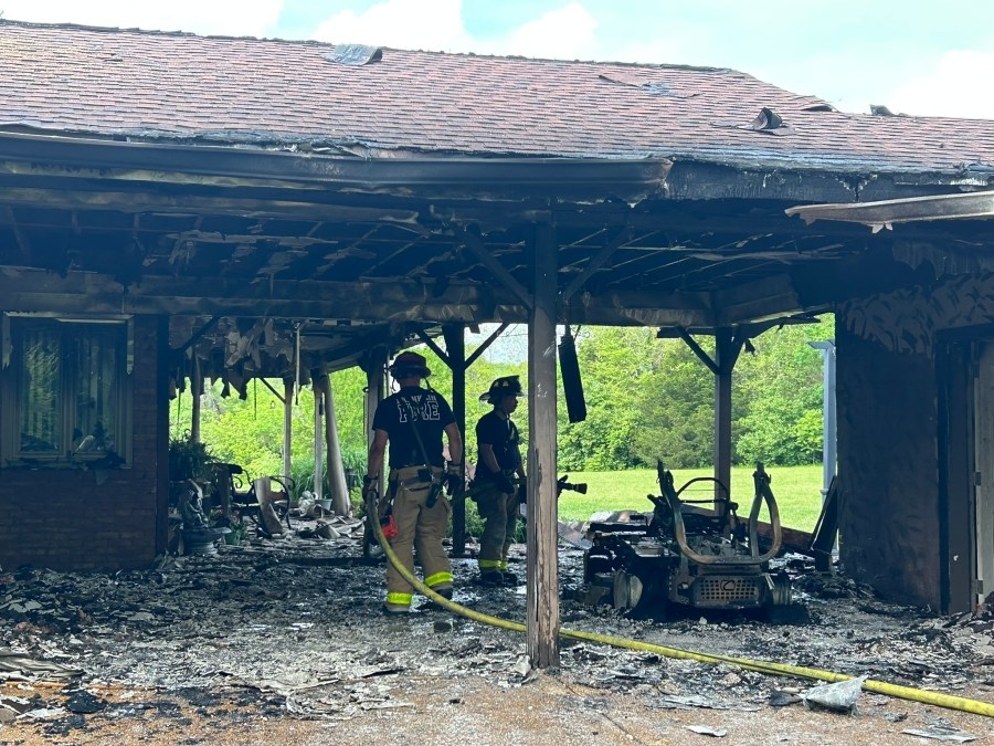 Man injured, family displaced following Franklin house fire