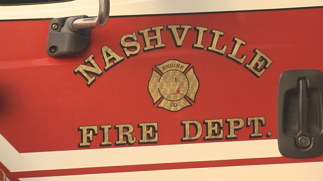 Nashville Fire crews respond to large fire at Bellevue apartment complex