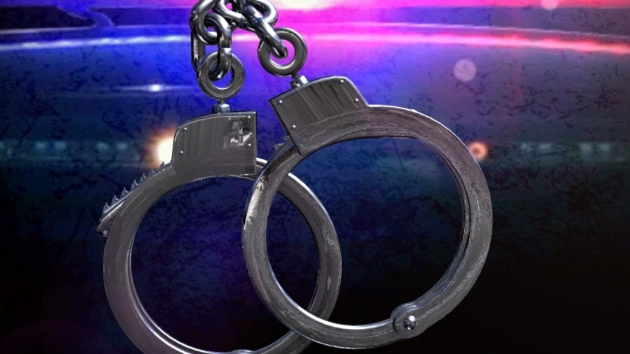 Fugitive with gun, fake badges found in Putnam County home