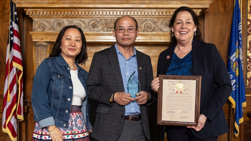 Hmong leader Tony Yang, of La Crosse, earns Assmbly Hometown Hero award