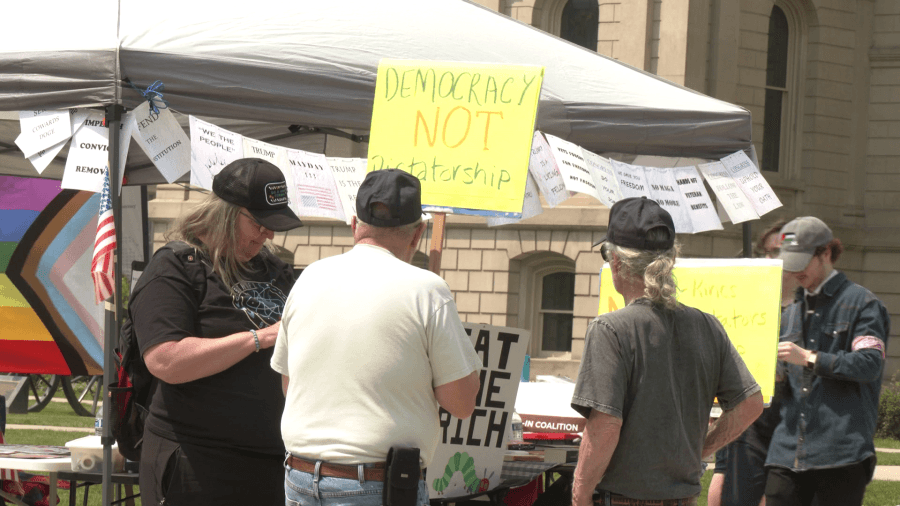 Michiganders unite for veterans at Lansing rally