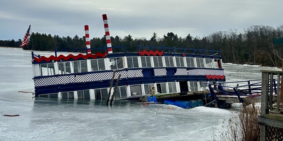 AuSable River paddle boat sinks near Oscoda