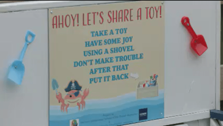 New beach toy libraries aim to reduce pollution and provide toys for kids