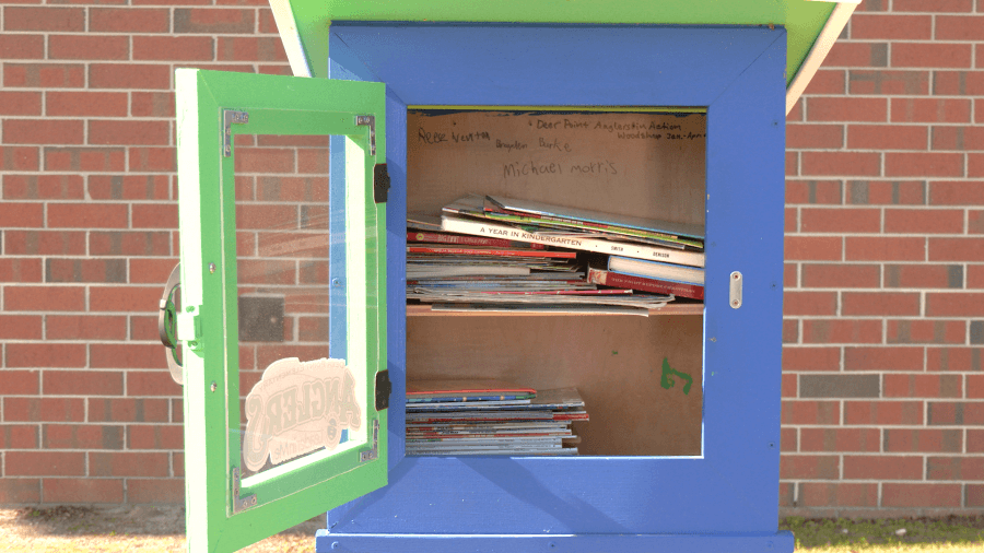 Deer Point Elementary students build Little Free Libraries