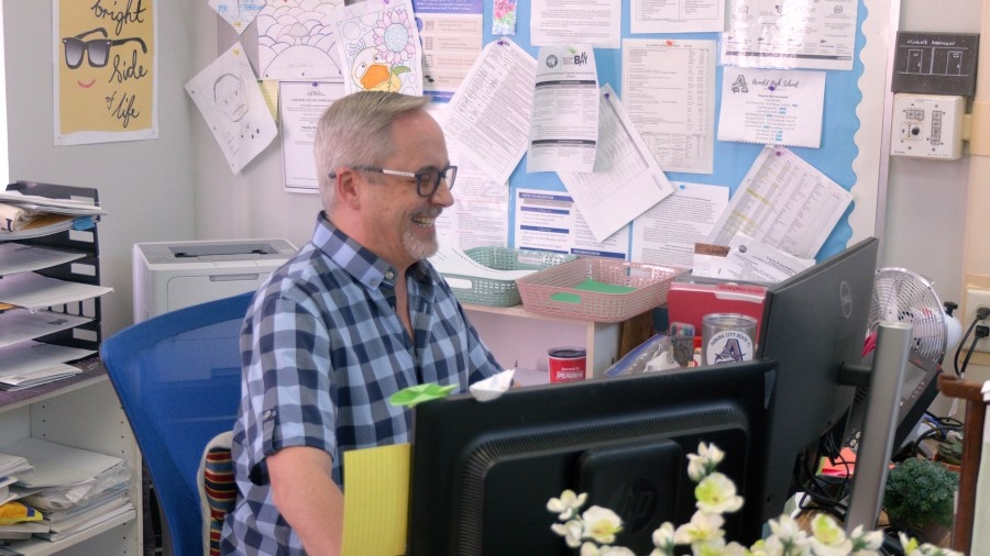 Arnold High School teacher leaves a lasting impact on students