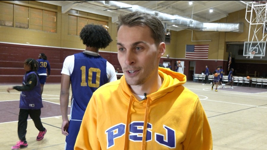 PSJ promotes Jan Lowe to head boys basketball coach