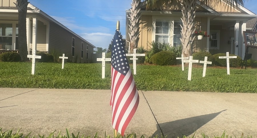 PCB veteran honors fallen soldiers on Memorial Day with lawn display