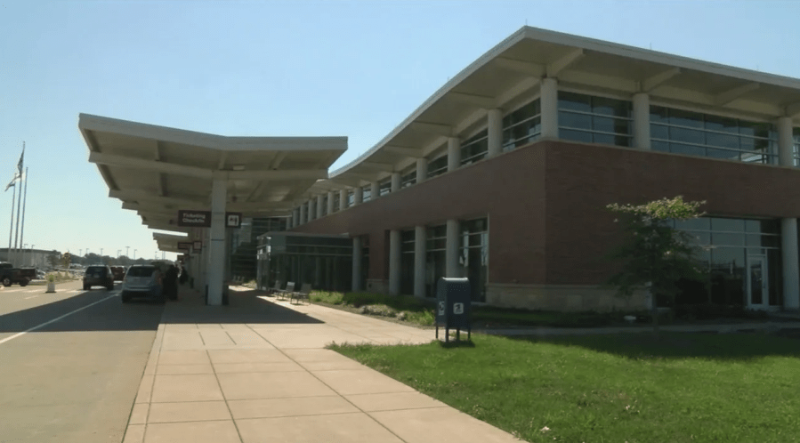 Peoria airport hits all-time record passenger numbers in March