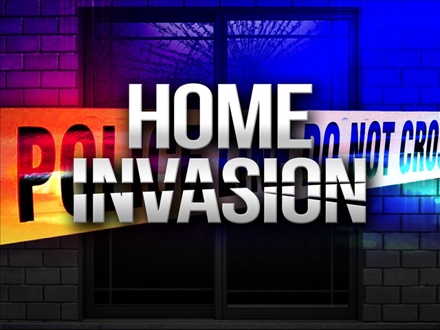 Man struck in the face after masked men kick down the door of his East Bluff home