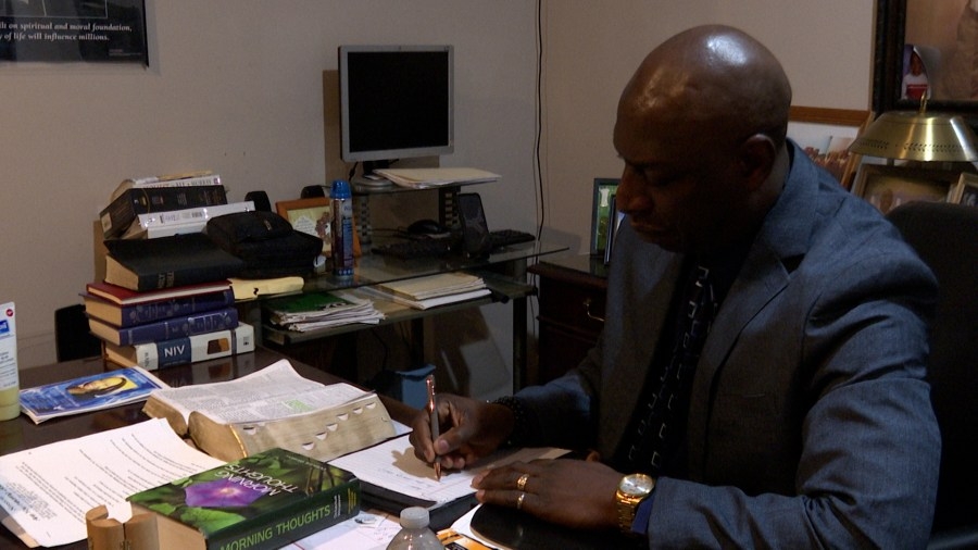 CI Hero: Peoria Reverend leads life of service