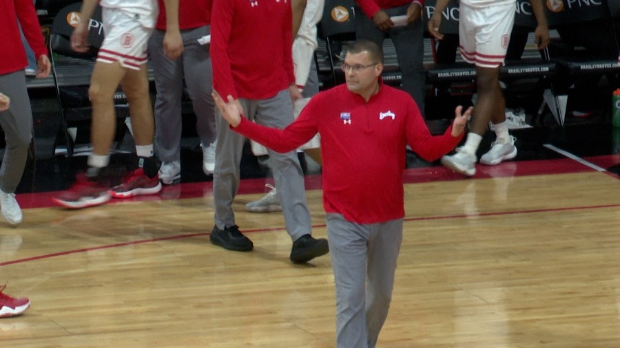 Late Chattanooga hoop sinks Bradley in NIT quarterfinals, 67-65