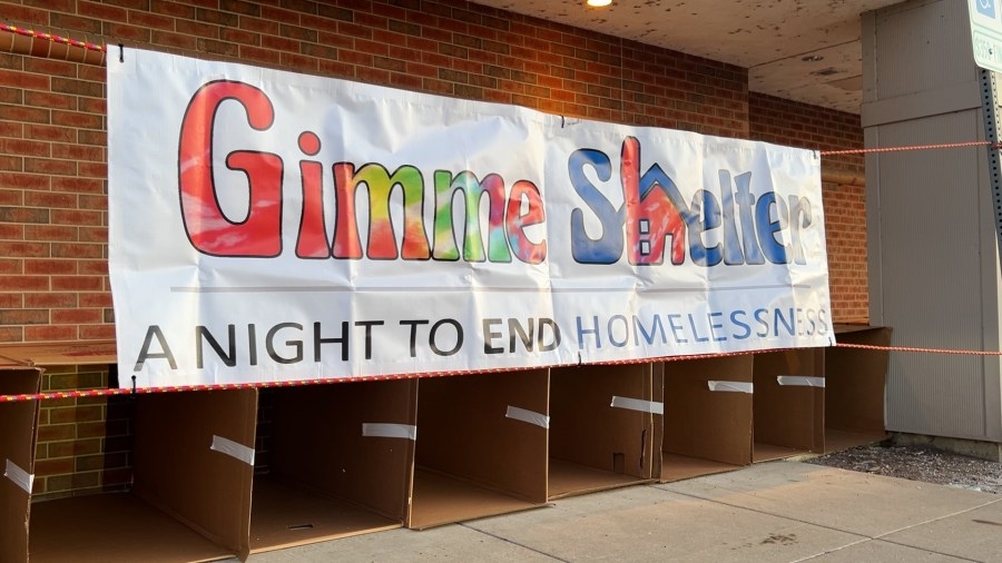 Peoria residents brave the cold during ‘Gimme Shelter' event