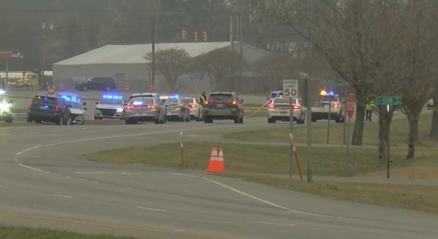 North Carolina plane crash kills 2 near Greenville airport; flight tracker shows path of crash
