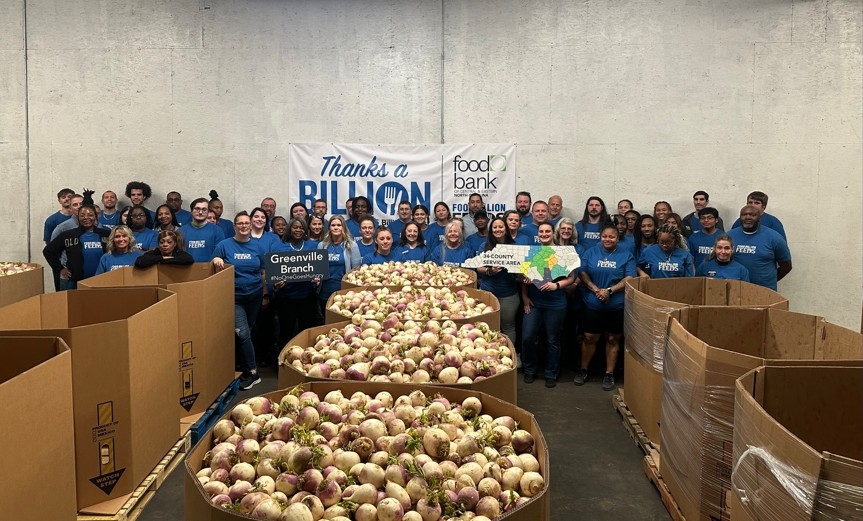 Food Lion Feeds volunteers at local Greenville food bank